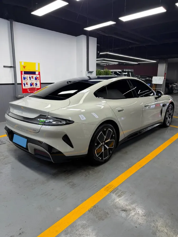 2024 MI SU7 BEV 73.6KWH,autocango,china used car exporter,china ev exporter,chinese used car exporter,chinese used ev exporter