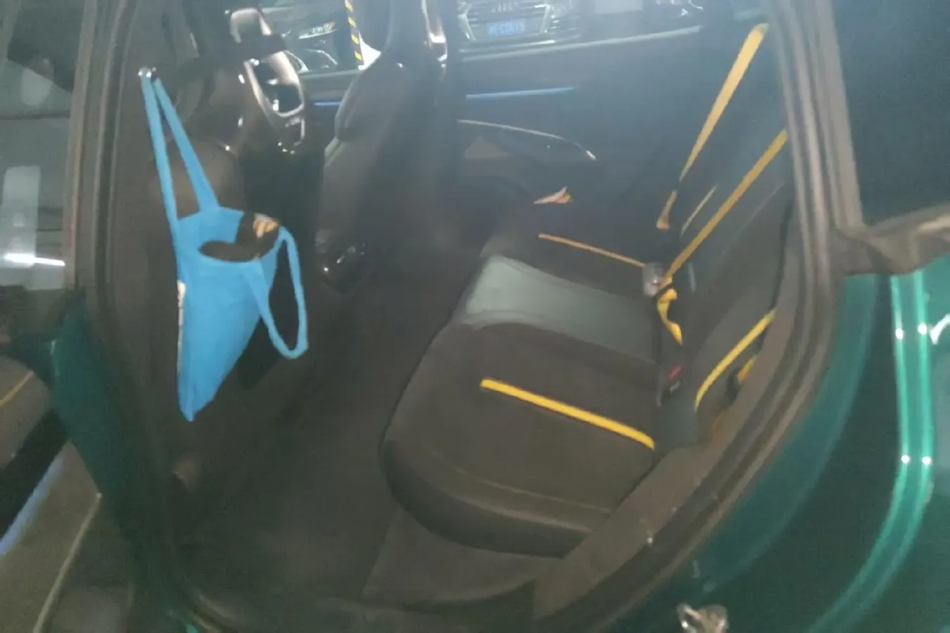 2025 MI SU7 Ultra BEV 93.7KWH,autocango,china used car exporter,china ev exporter,chinese used car exporter,chinese used ev exporter