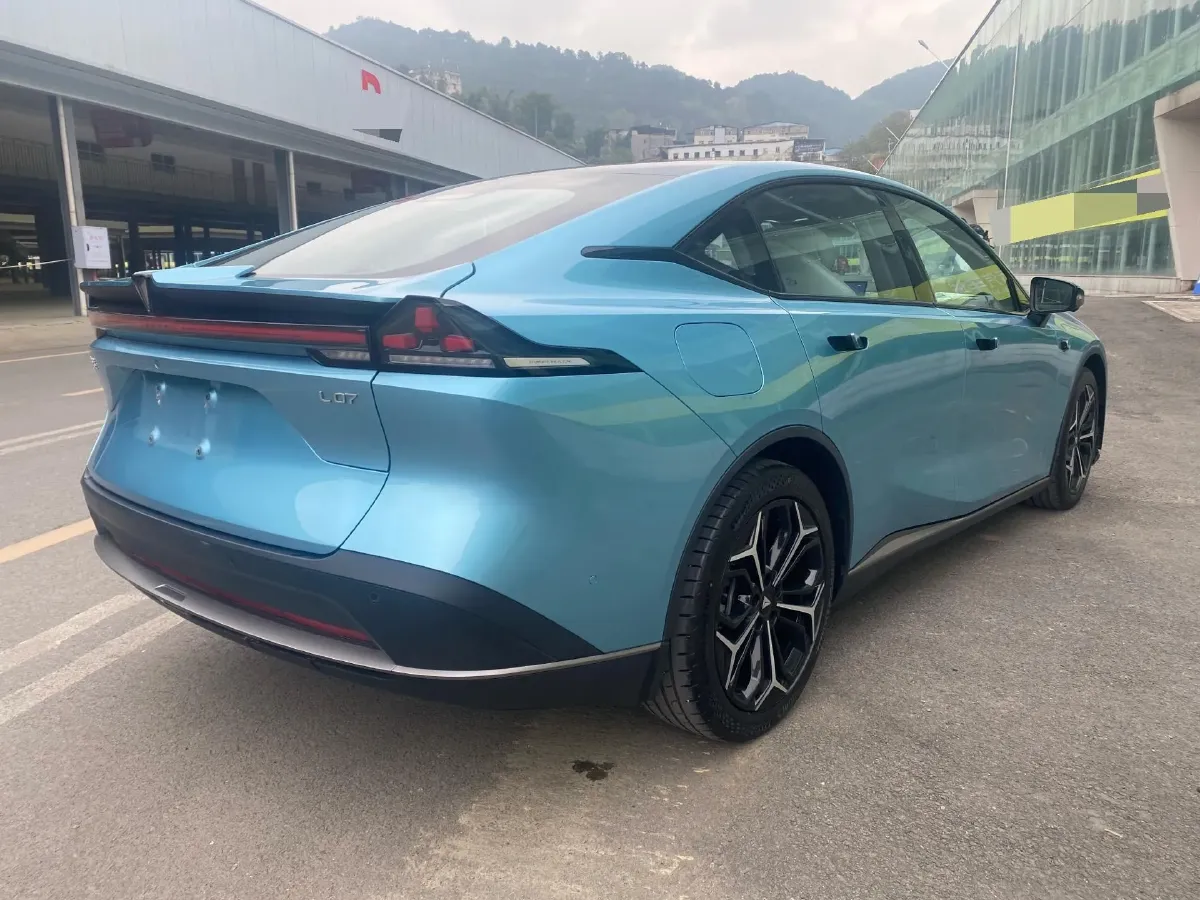 2024 Deepal L07 1.5L 98HP L4 REEV 28.39KWH,autocango,china used car exporter,china ev exporter,chinese used car exporter,chinese used ev exporter