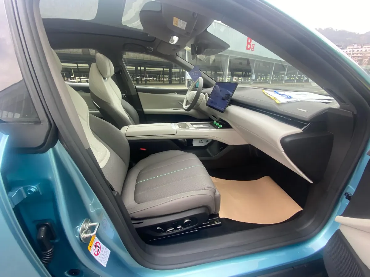 2024 Deepal L07 1.5L 98HP L4 REEV 28.39KWH,autocango,china used car exporter,china ev exporter,chinese used car exporter,chinese used ev exporter