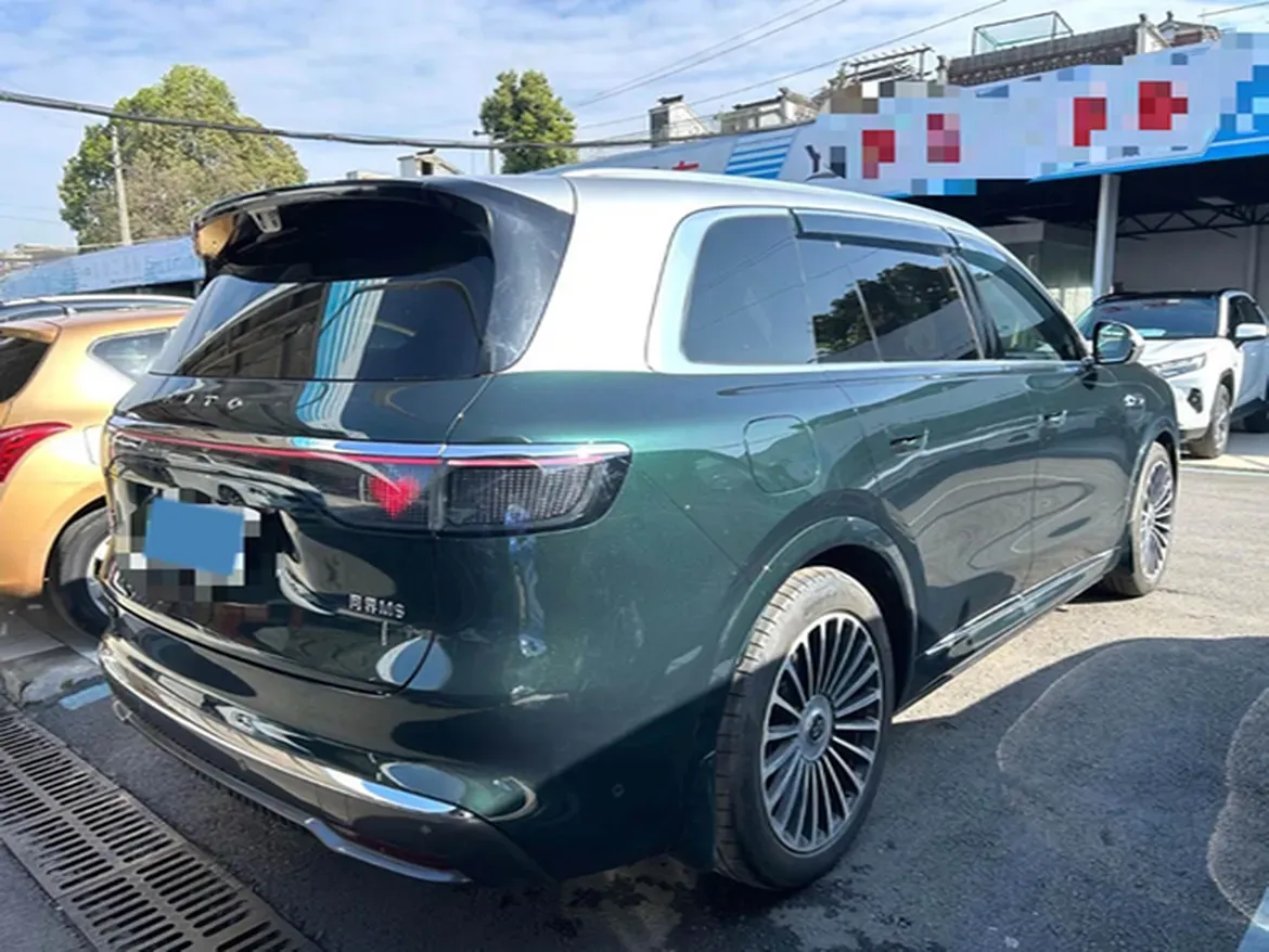 2025 AITO AITO M8 REEV 160HP REEV 53.4KWH,autocango,china used car exporter,china ev exporter,chinese used car exporter,chinese used ev exporter