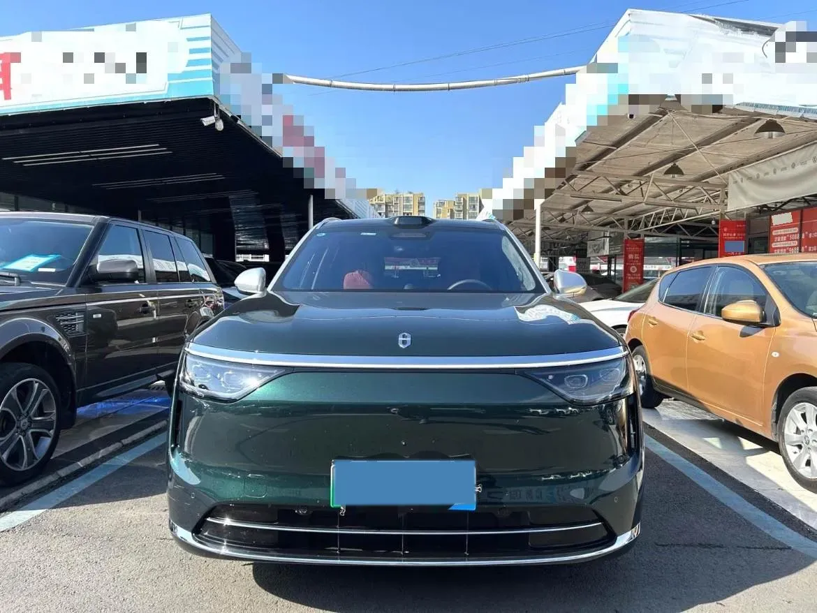 2025 AITO AITO M8 REEV 160HP REEV 53.4KWH,autocango,china used car exporter,china ev exporter,chinese used car exporter,chinese used ev exporter