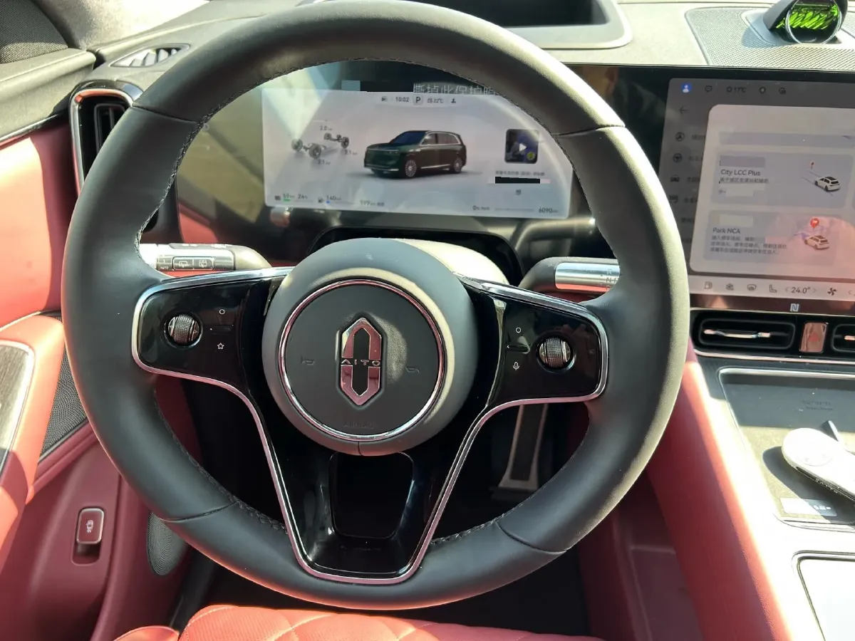 2025 AITO AITO M8 REEV 160HP REEV 53.4KWH,autocango,china used car exporter,china ev exporter,chinese used car exporter,chinese used ev exporter