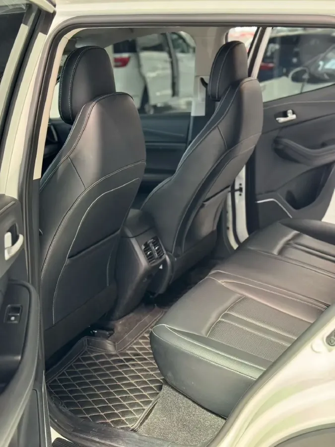 2022 GAC Trumpchi GS4 1.5T 169HP L4 6AT,autocango,china used car exporter,china ev exporter,chinese used car exporter,chinese used ev exporter