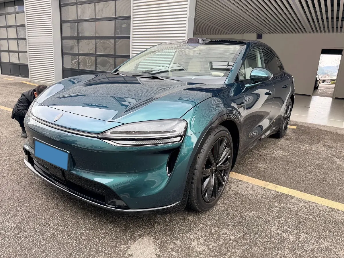 2026 Luxeed R7 BEV,autocango,china used car exporter,china ev exporter,chinese used car exporter,chinese used ev exporter