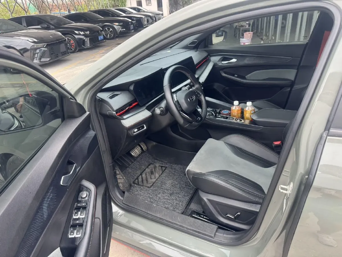 2022 Geely Binray 1.5T 181HP L4 7DCT,autocango,china used car exporter,china ev exporter,chinese used car exporter,chinese used ev exporter