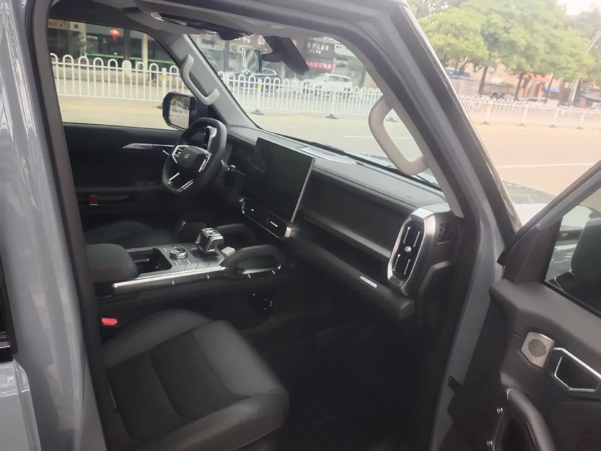 2024 Jetour ShanHai TravellerC-DM 1.5T 156HP L4 3DHT PHEV 26.7KWH,autocango,china used car exporter,china ev exporter,chinese used car exporter,chinese used ev exporter