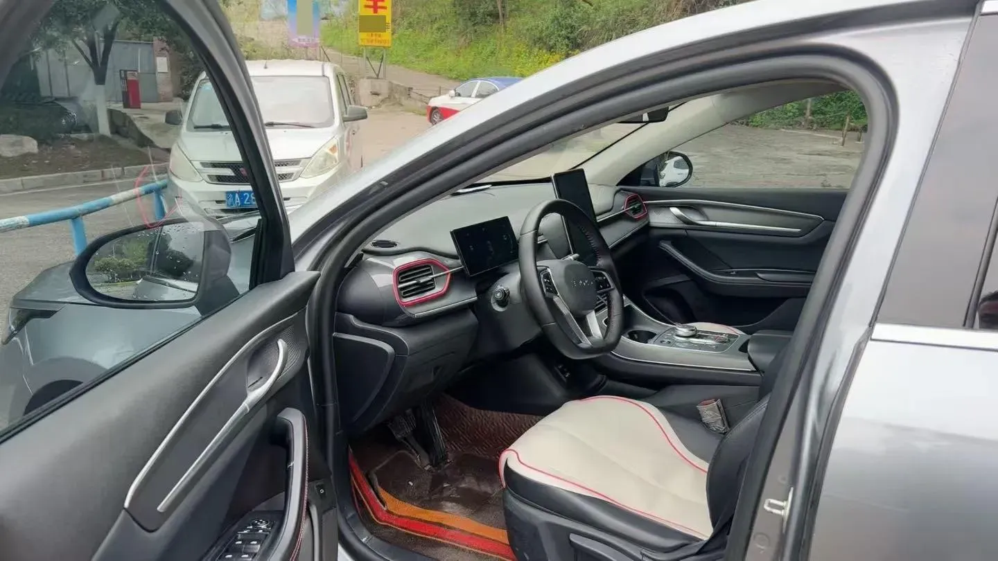 2022 Roewe RX5 MAX 1.5T 181HP L4 6AT,autocango,china used car exporter,china ev exporter,chinese used car exporter,chinese used ev exporter