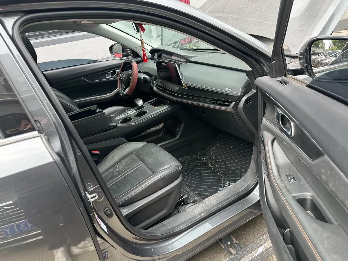 2021 ChangAn UNI-K 2.0T 233HP L4 8AT,autocango,china used car exporter,china ev exporter,chinese used car exporter,chinese used ev exporter