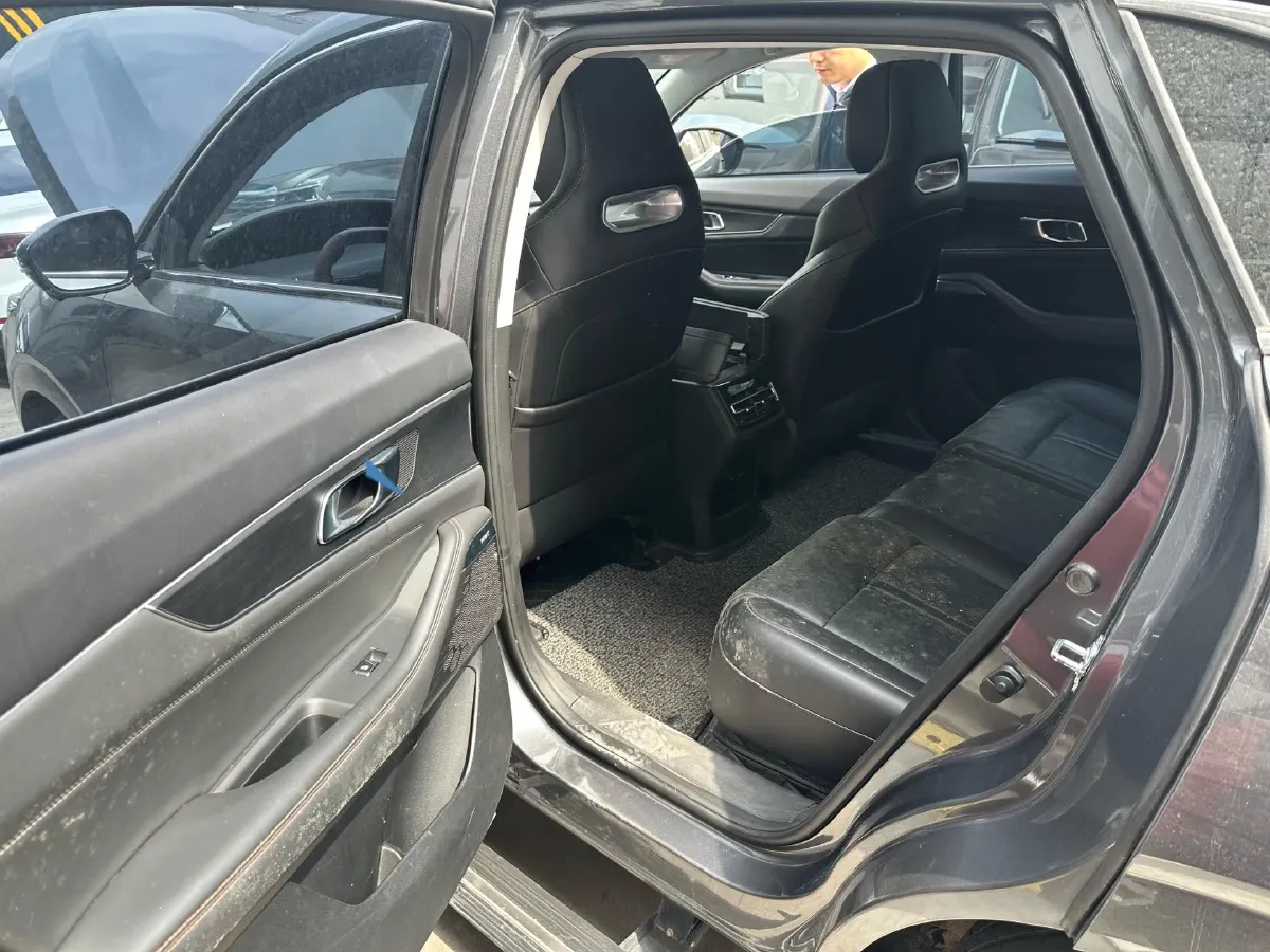 2021 ChangAn UNI-K 2.0T 233HP L4 8AT,autocango,china used car exporter,china ev exporter,chinese used car exporter,chinese used ev exporter