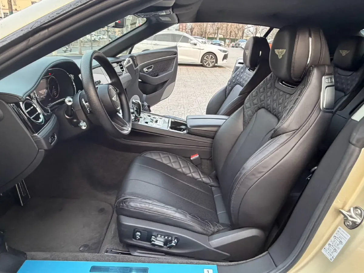 2020 Bentley Continental 4.0T 549HP V8 8DCT,autocango,china used car exporter,china ev exporter,chinese used car exporter,chinese used ev exporter