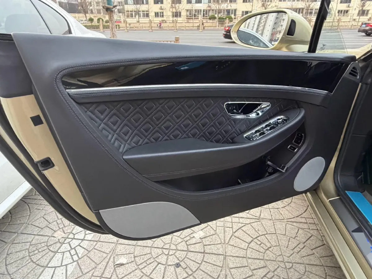 2020 Bentley Continental 4.0T 549HP V8 8DCT,autocango,china used car exporter,china ev exporter,chinese used car exporter,chinese used ev exporter