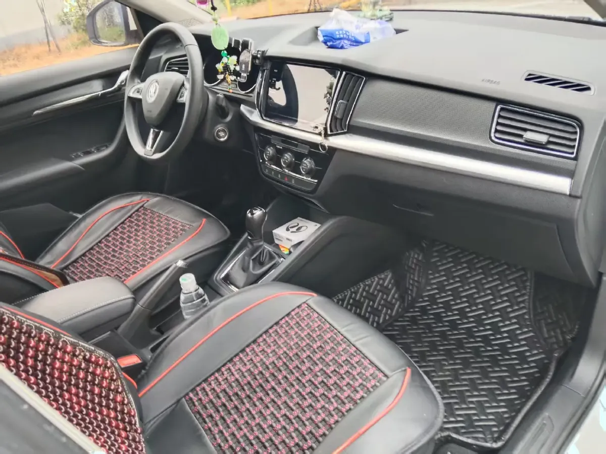 2021 Skoda Kamiq 1.5L 112HP L4 6AT,autocango,china used car exporter,china ev exporter,chinese used car exporter,chinese used ev exporter