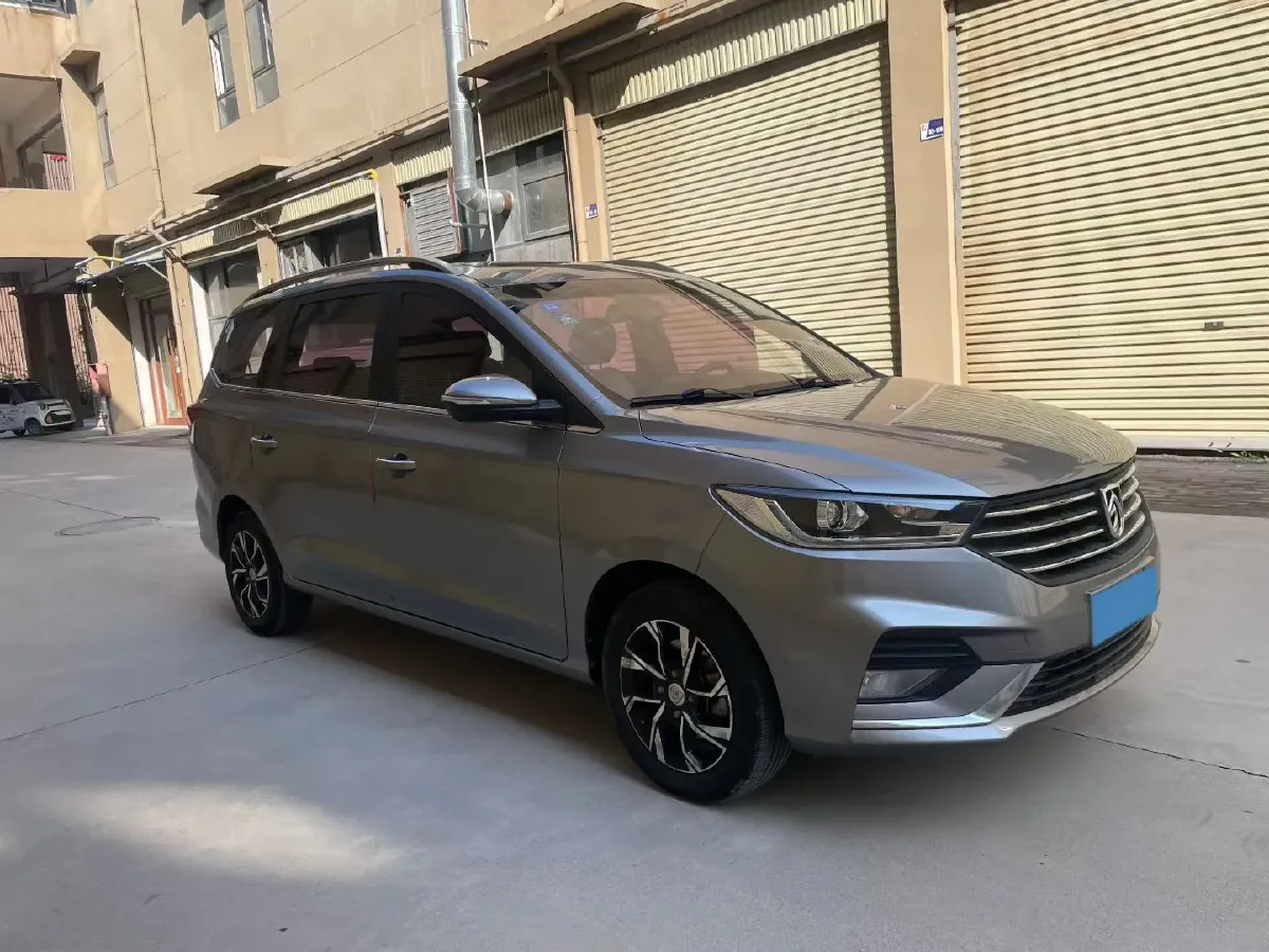 2018 BaoJun 360 1.5L 112HP L4 6MT,autocango,china used car exporter,china ev exporter,chinese used car exporter,chinese used ev exporter