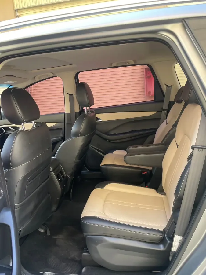 2018 BaoJun 360 1.5L 112HP L4 6MT,autocango,china used car exporter,china ev exporter,chinese used car exporter,chinese used ev exporter