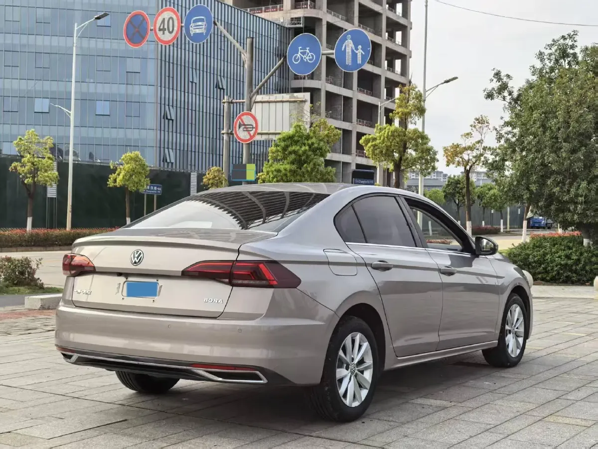 2019 Volkswagen Golf Sportsvan 1.6L 110HP L4 6AT,autocango,china used car exporter,china ev exporter,chinese used car exporter,chinese used ev exporter