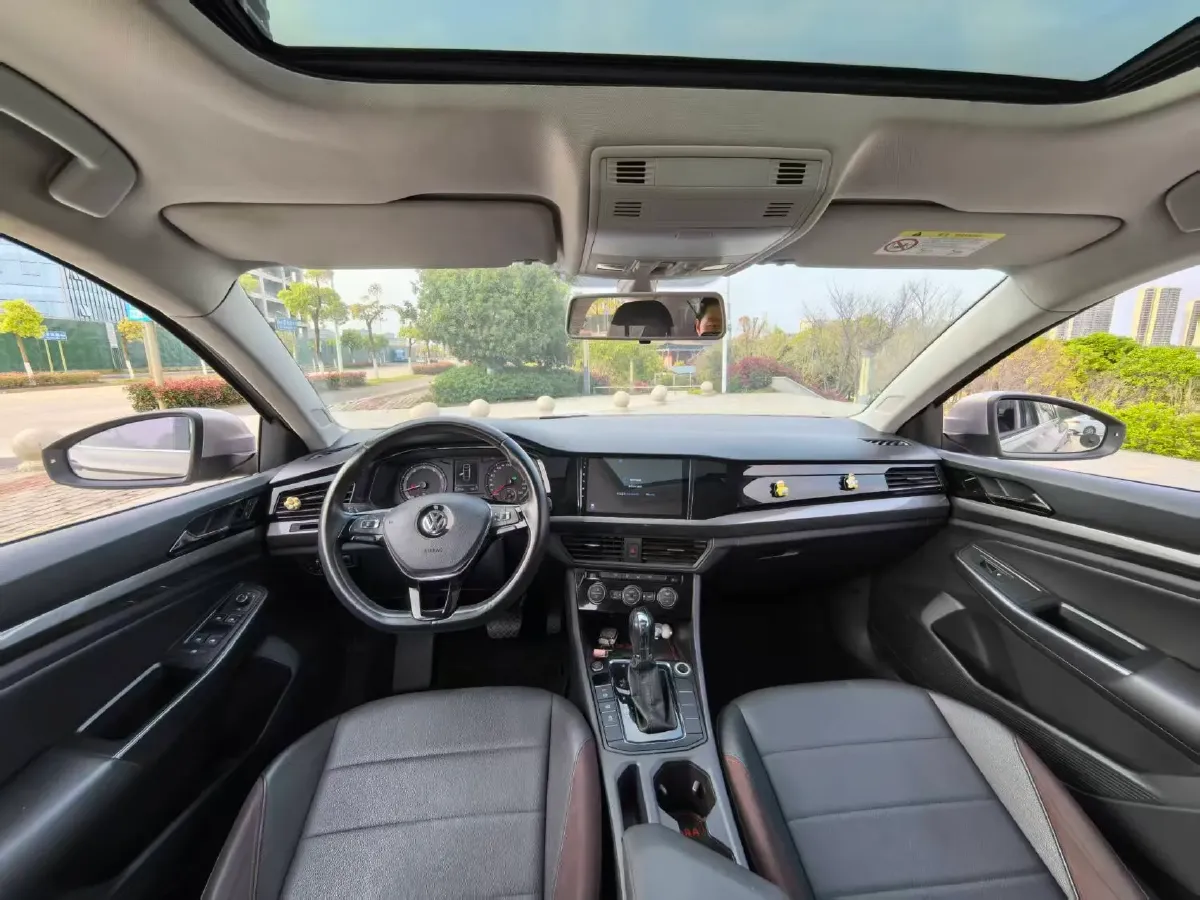 2019 Volkswagen Golf Sportsvan 1.6L 110HP L4 6AT,autocango,china used car exporter,china ev exporter,chinese used car exporter,chinese used ev exporter