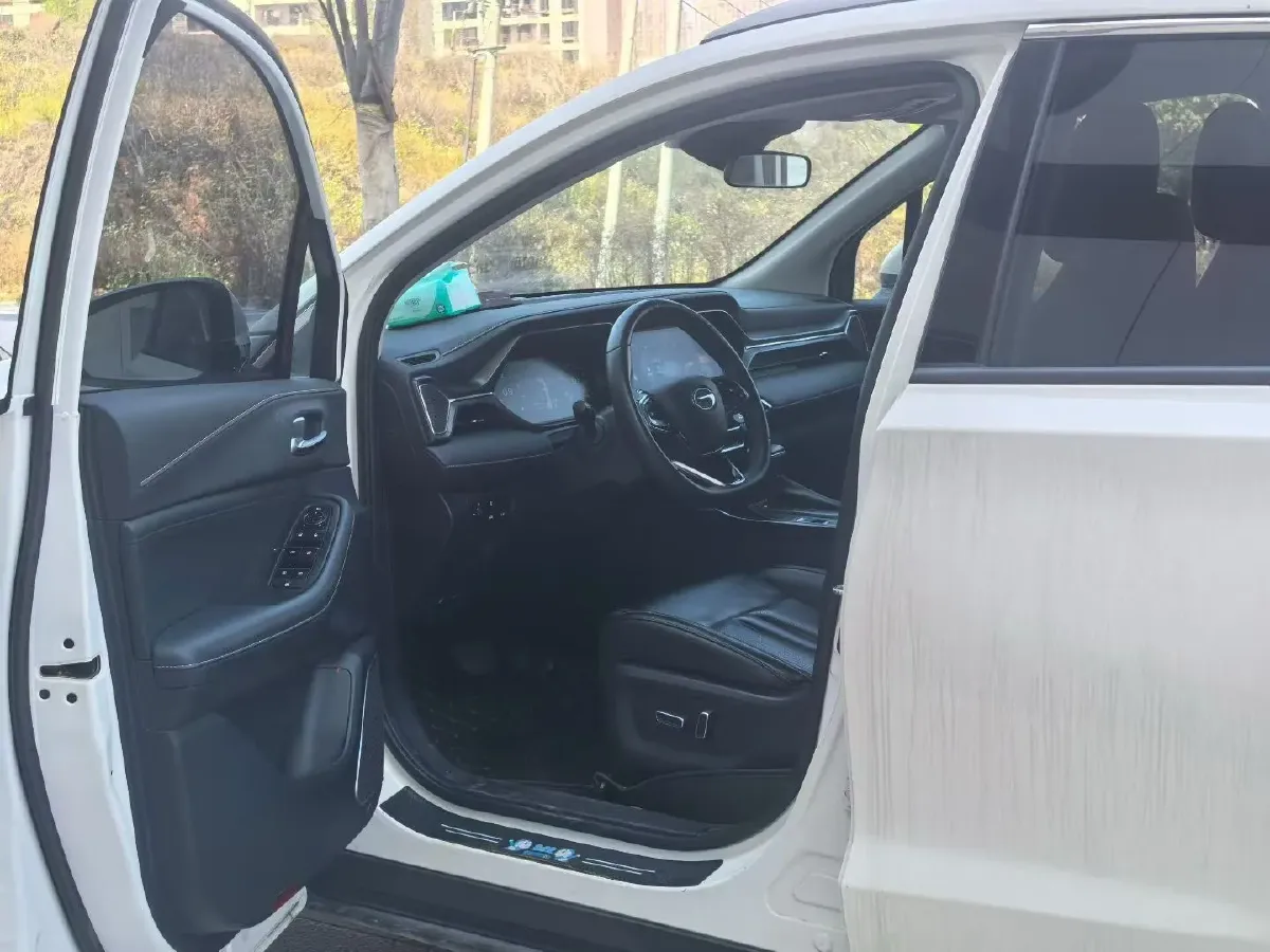 2022 GAC Trumpchi GS4 1.5T 169HP L4 6AT,autocango,china used car exporter,china ev exporter,chinese used car exporter,chinese used ev exporter