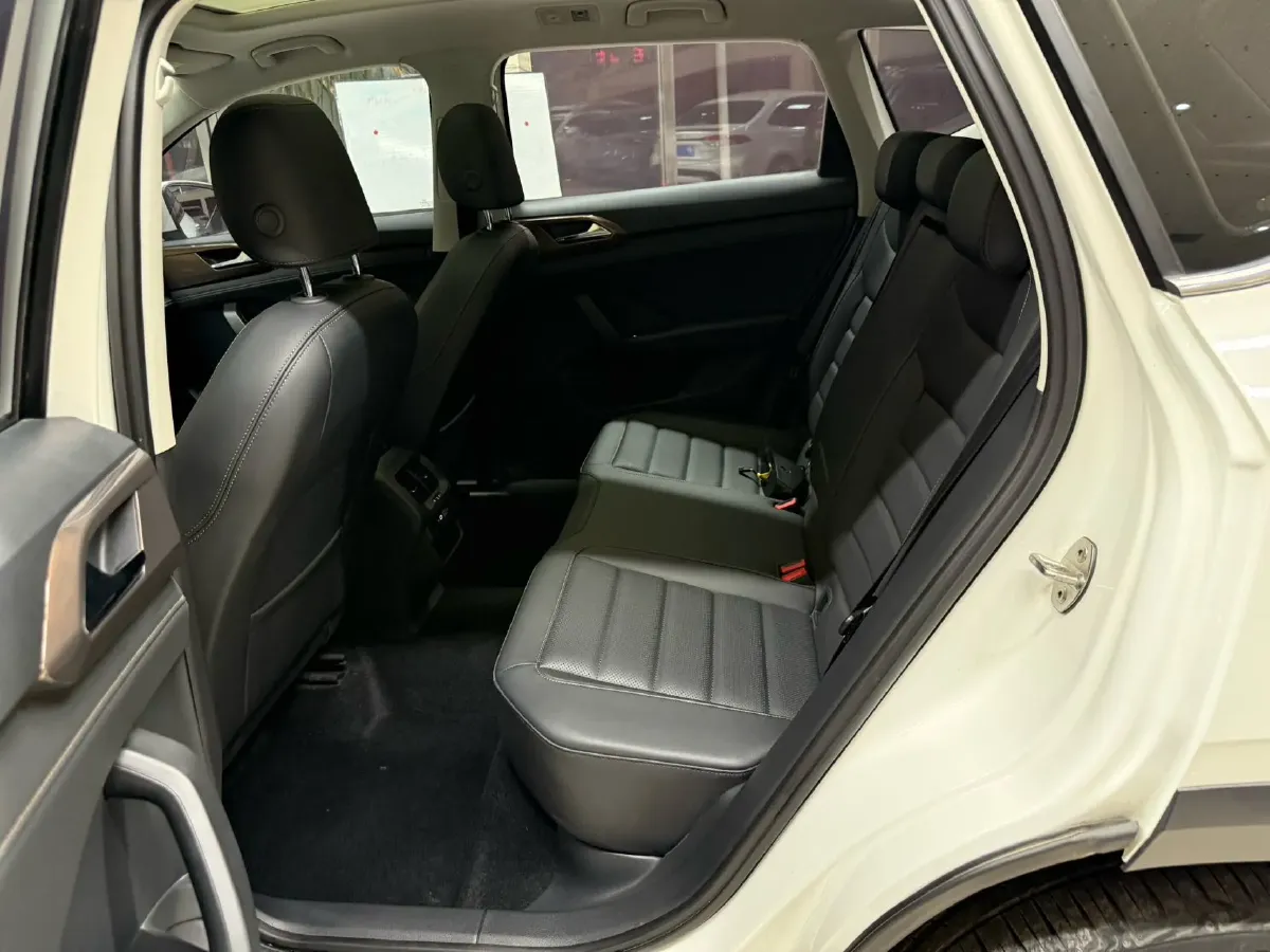 2022 Volkswagen Tharu 1.4T 150HP L4 7DCT,autocango,china used car exporter,china ev exporter,chinese used car exporter,chinese used ev exporter