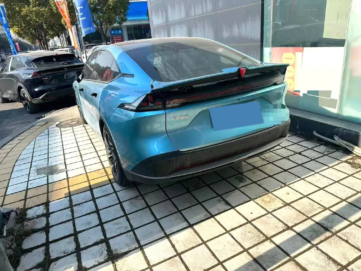 2024 Deepal L07 1.5L 98HP L4 REEV 28.39KWH,autocango,china used car exporter,china ev exporter,chinese used car exporter,chinese used ev exporter