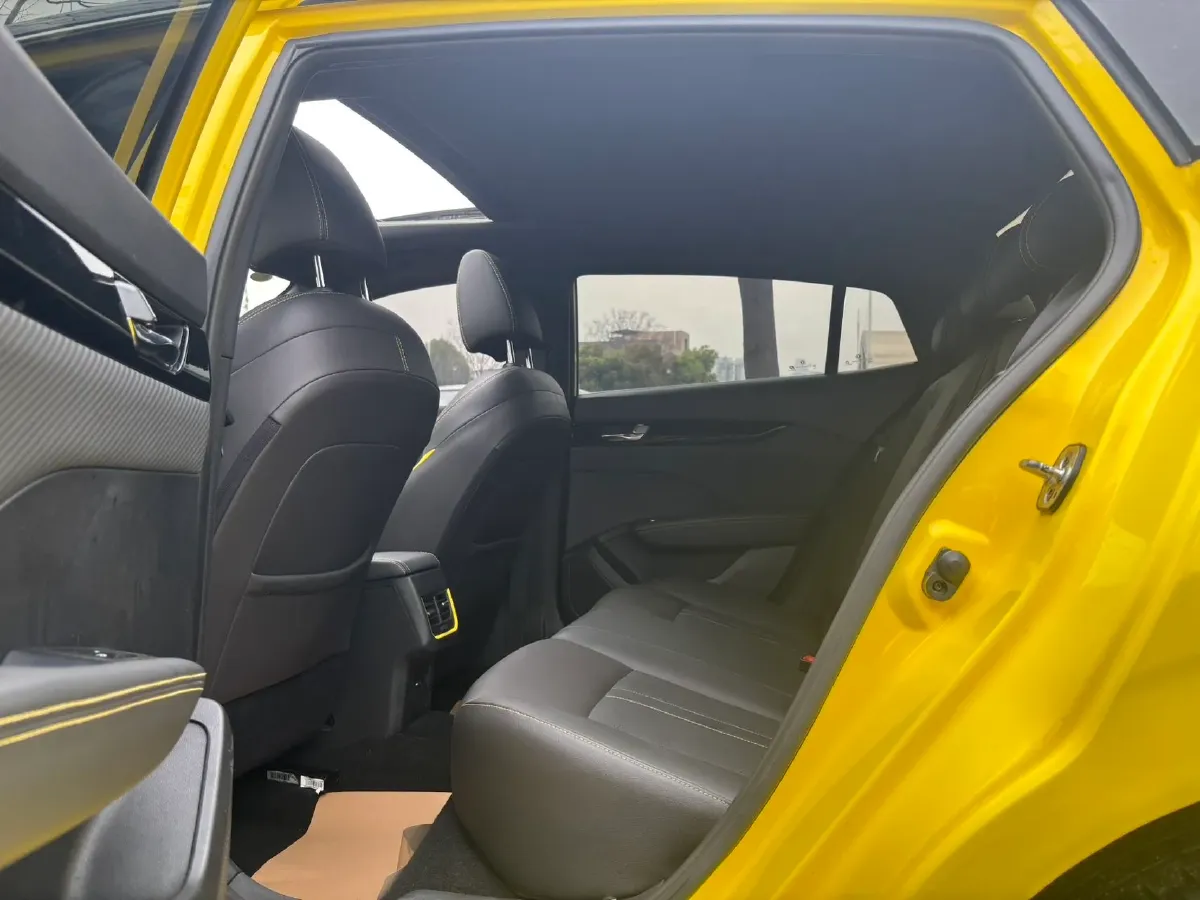 2021 DongFeng Aeolus YiXuan 1.5T 150HP L4 6DCT,autocango,china used car exporter,china ev exporter,chinese used car exporter,chinese used ev exporter