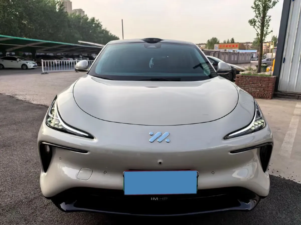 2023 IM LS6 BEV 90KWH,autocango,china used car exporter,china ev exporter,chinese used car exporter,chinese used ev exporter