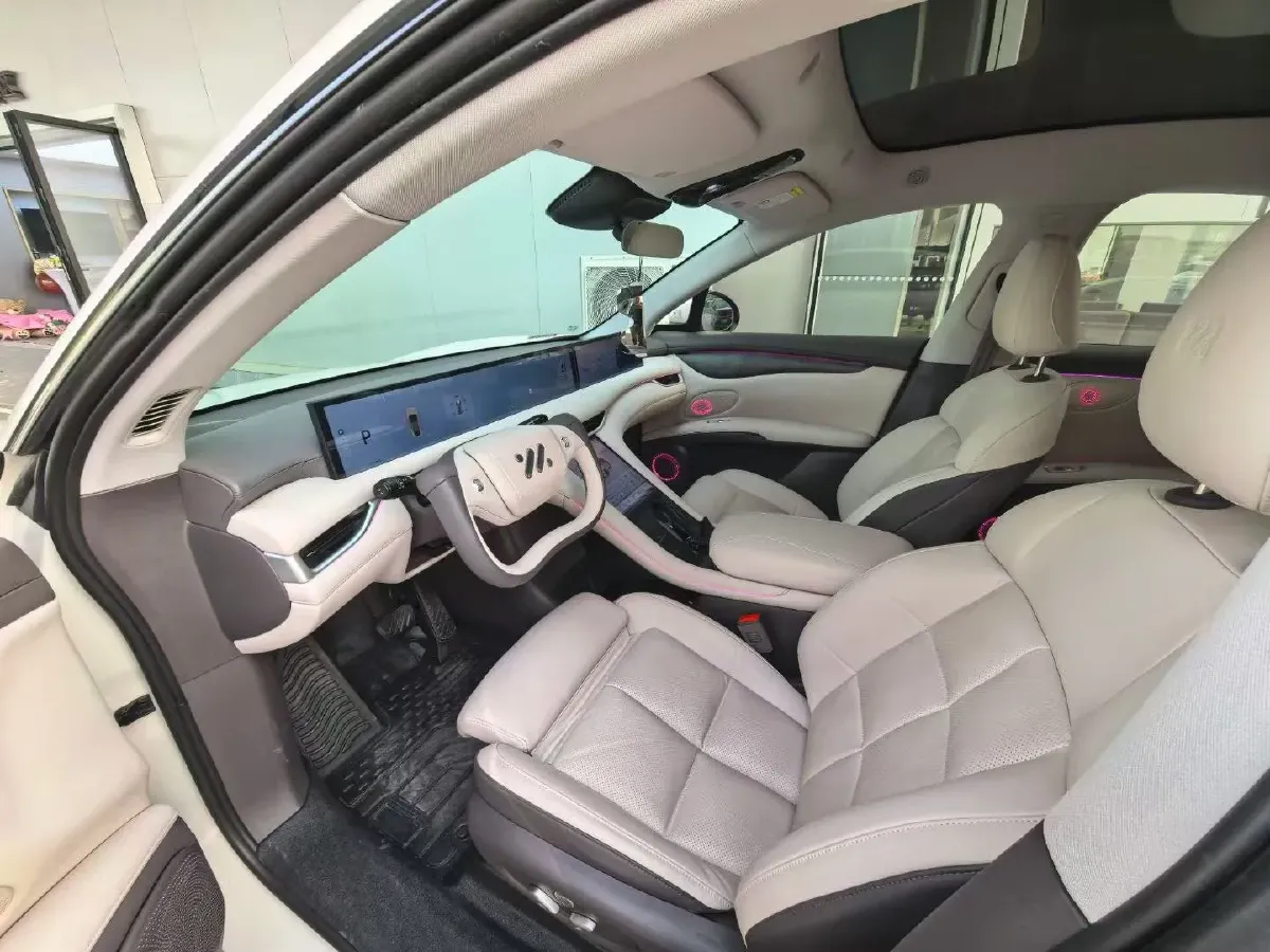 2023 IM LS6 BEV 90KWH,autocango,china used car exporter,china ev exporter,chinese used car exporter,chinese used ev exporter