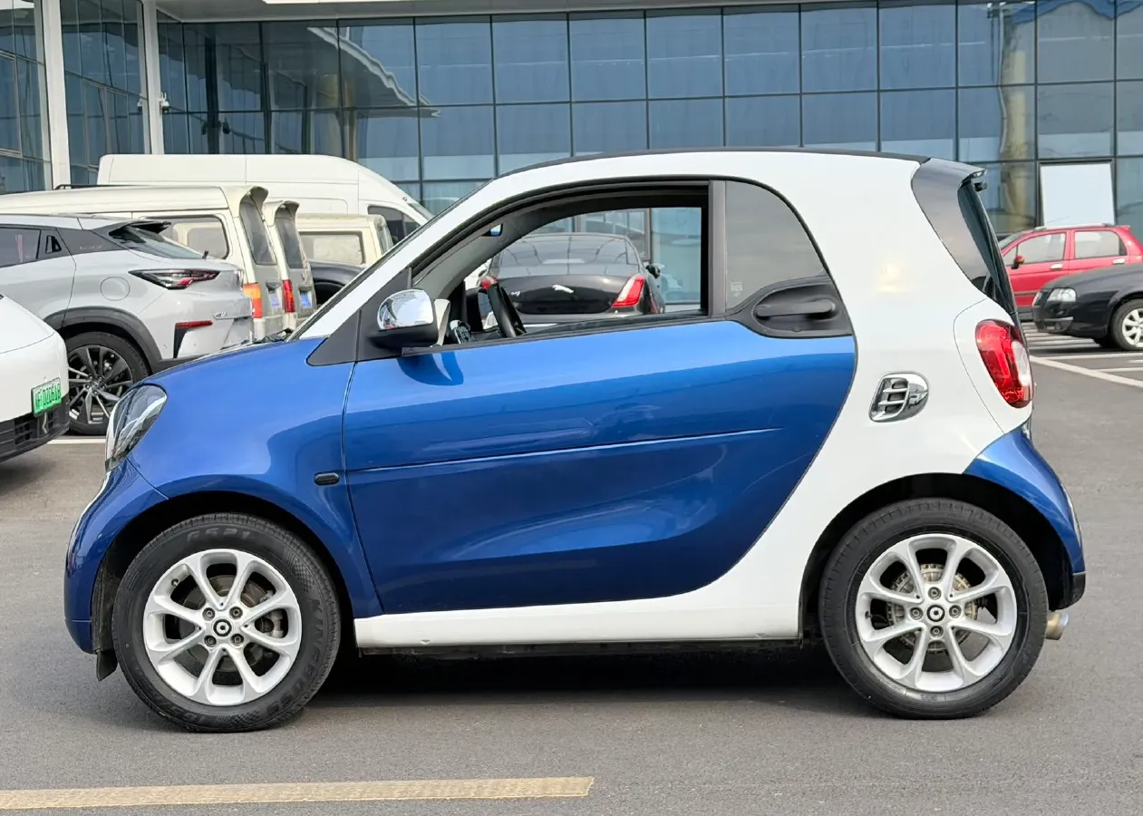 2018 HuangHai JiaoLong 2.4L 143HP L4 5AT,autocango,china used car exporter,china ev exporter,chinese used car exporter,chinese used ev exporter