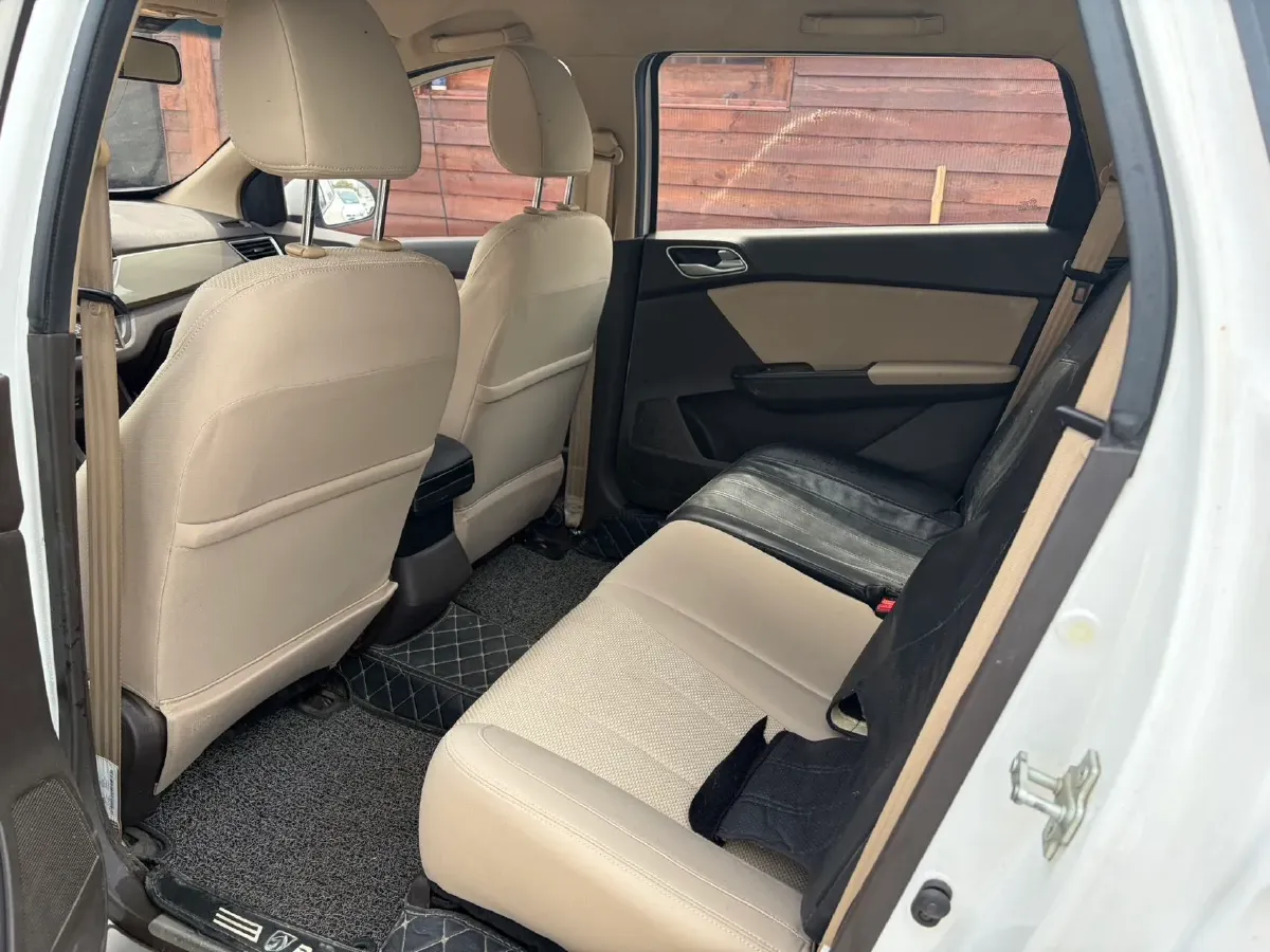 2019 Golden Dragon New Era Sea Lion 2.0L 102HP L4 5MT,autocango,china used car exporter,china ev exporter,chinese used car exporter,chinese used ev exporter