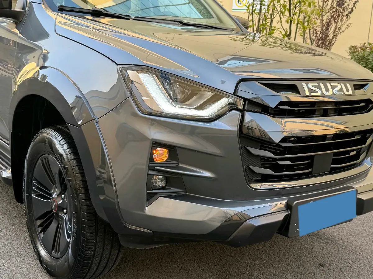 2025 Isuzu D-MAX 1.9T 177HP L4 8AT,autocango,china used car exporter,china ev exporter,chinese used car exporter,chinese used ev exporter
