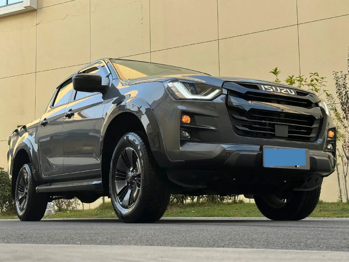 2025 Isuzu D-MAX 1.9T 177HP L4 8AT,autocango,china used car exporter,china ev exporter,chinese used car exporter,chinese used ev exporter