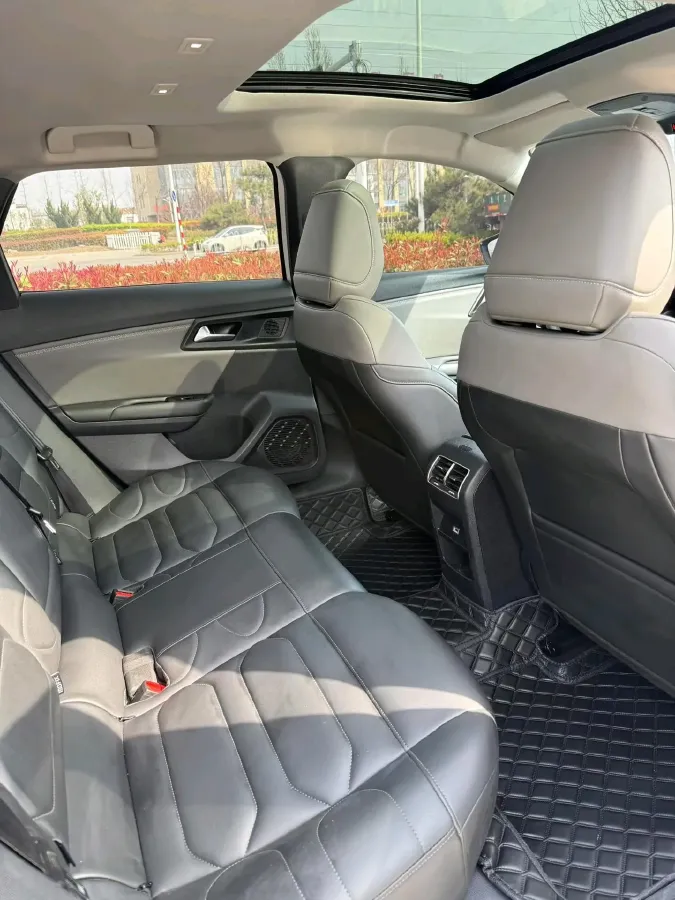 2021 Citroen C5 X 1.6T 175HP L4 8AT,autocango,china used car exporter,china ev exporter,chinese used car exporter,chinese used ev exporter