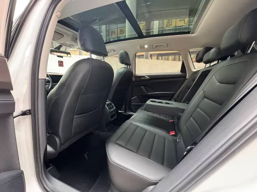 2021 Volkswagen Tharu 1.4T 150HP L4 7DCT,autocango,china used car exporter,china ev exporter,chinese used car exporter,chinese used ev exporter