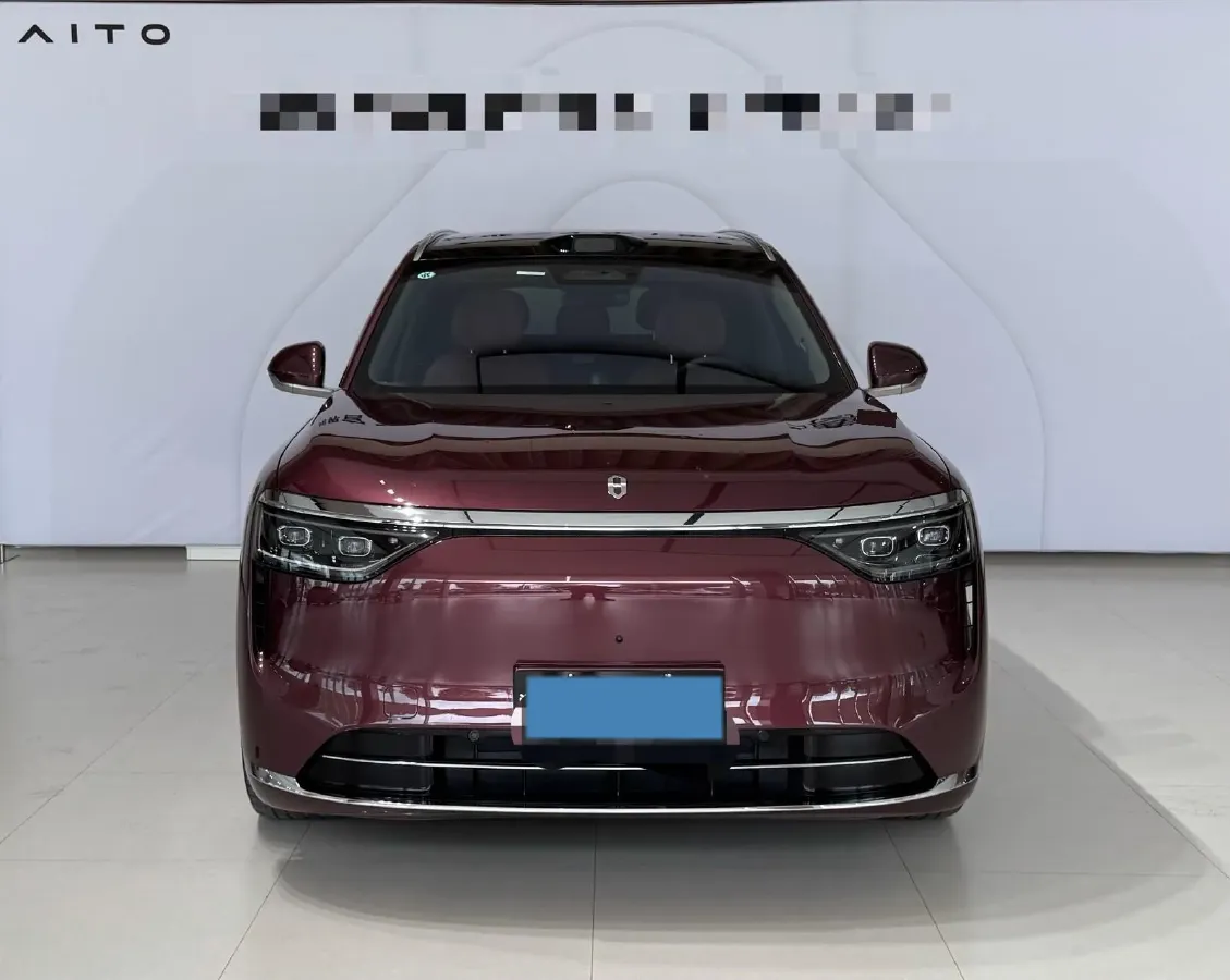 2025 AITO AITO M8 REEV 160HP REEV 53.4KWH,autocango,china used car exporter,china ev exporter,chinese used car exporter,chinese used ev exporter