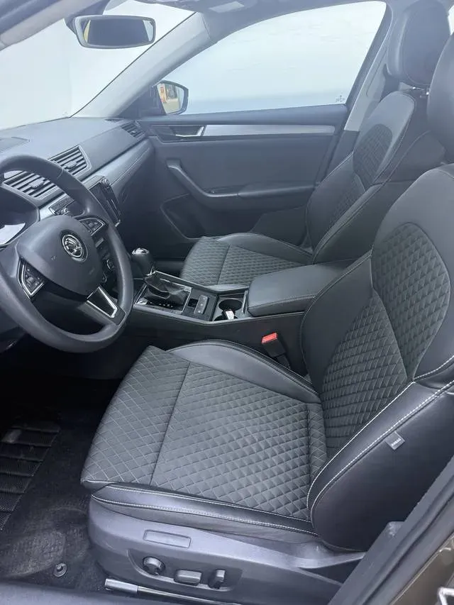 2018 Skoda Superb 1.8T 180HP L4 7DCT,autocango,china used car exporter,china ev exporter,chinese used car exporter,chinese used ev exporter