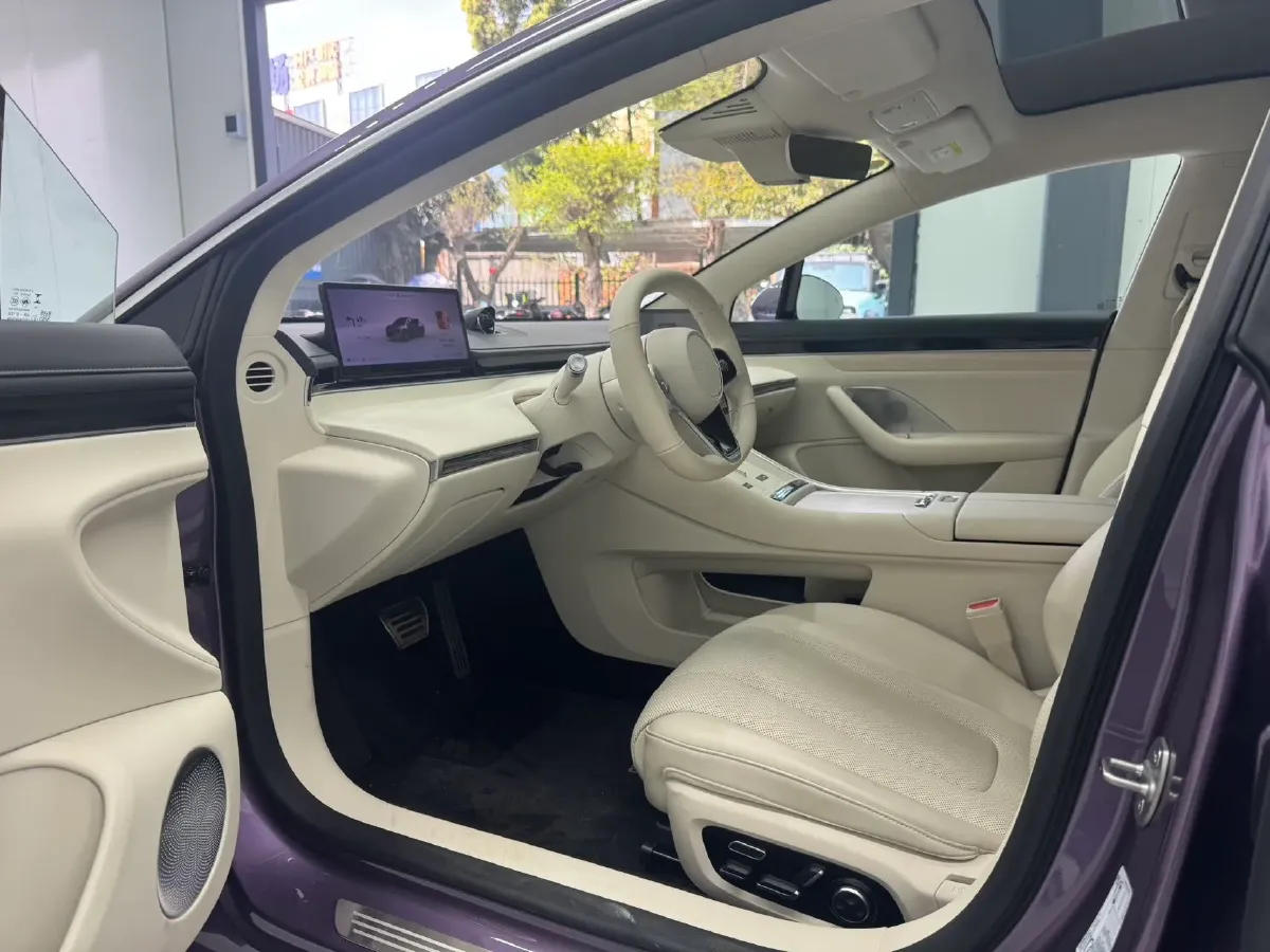 2025 Luxeed S7 BEV 100KWH,autocango,china used car exporter,china ev exporter,chinese used car exporter,chinese used ev exporter