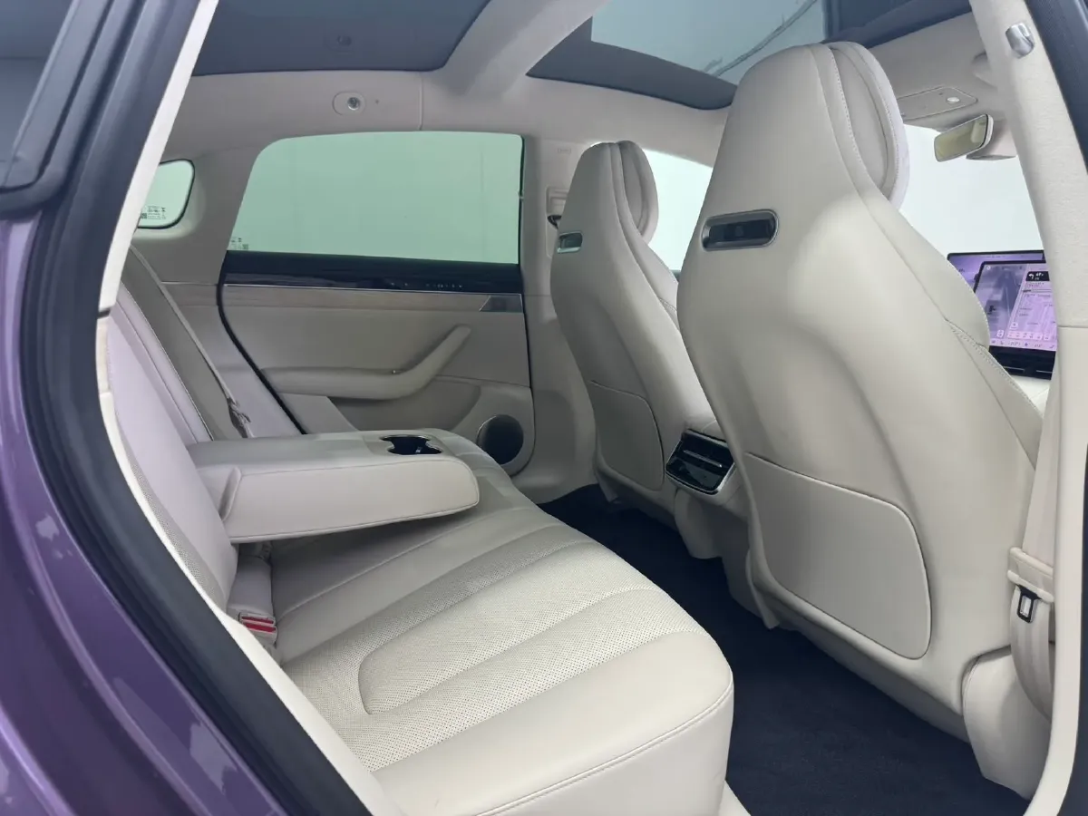 2025 Luxeed S7 BEV 100KWH,autocango,china used car exporter,china ev exporter,chinese used car exporter,chinese used ev exporter