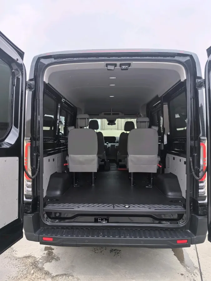 2024 Ford TransitT8 2.3T 174HP L4 8AT,autocango,china used car exporter,china ev exporter,chinese used car exporter,chinese used ev exporter