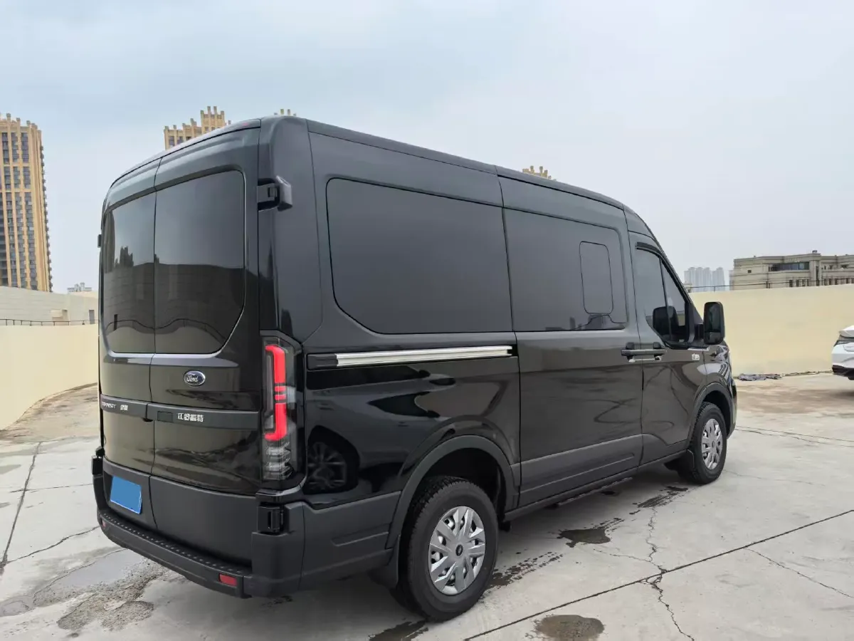 2024 Ford TransitT8 2.3T 174HP L4 8AT,autocango,china used car exporter,china ev exporter,chinese used car exporter,chinese used ev exporter