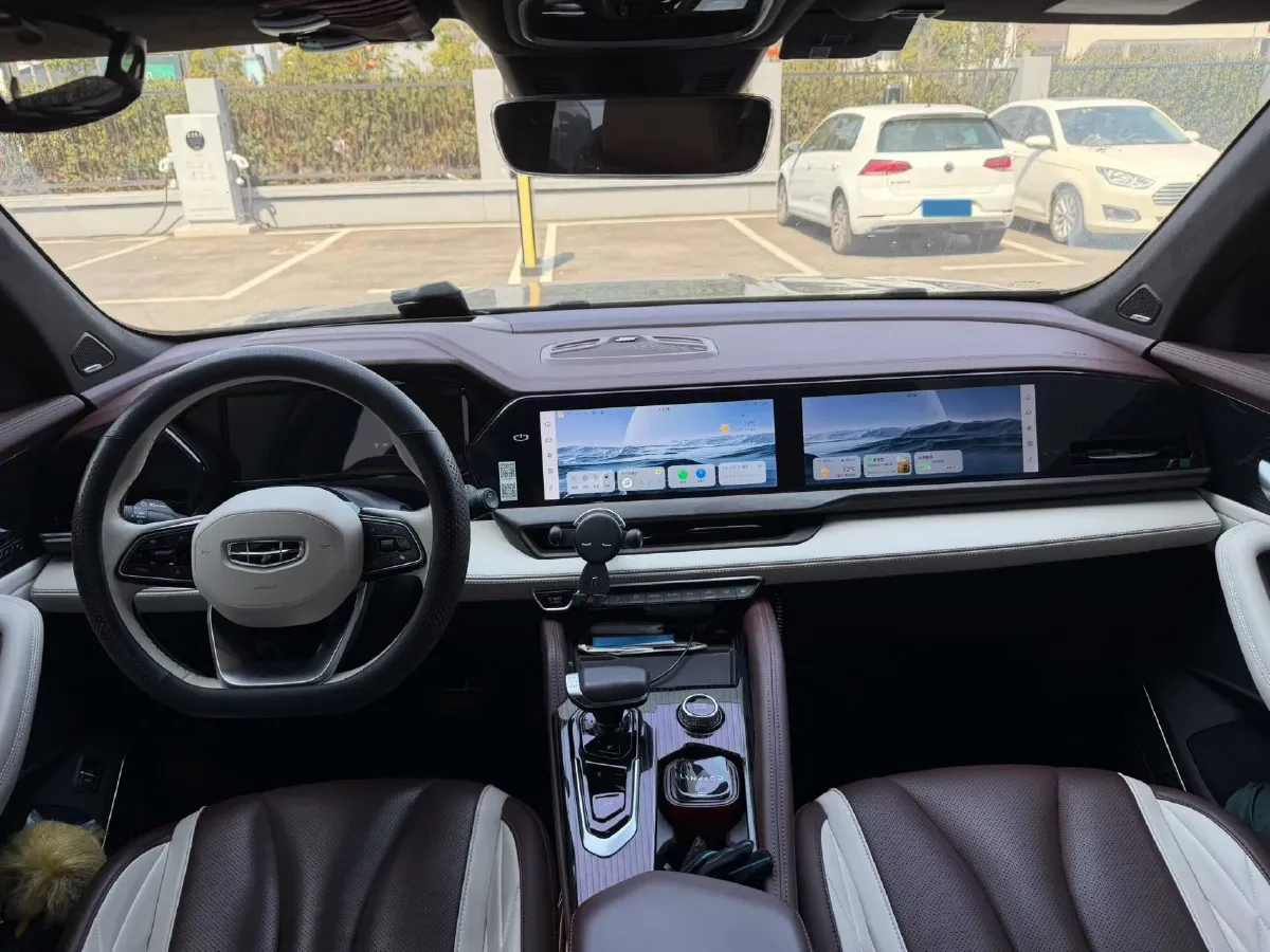 2021 Geely Monjaro 2.0T 238HP L4 8AT,autocango,china used car exporter,china ev exporter,chinese used car exporter,chinese used ev exporter