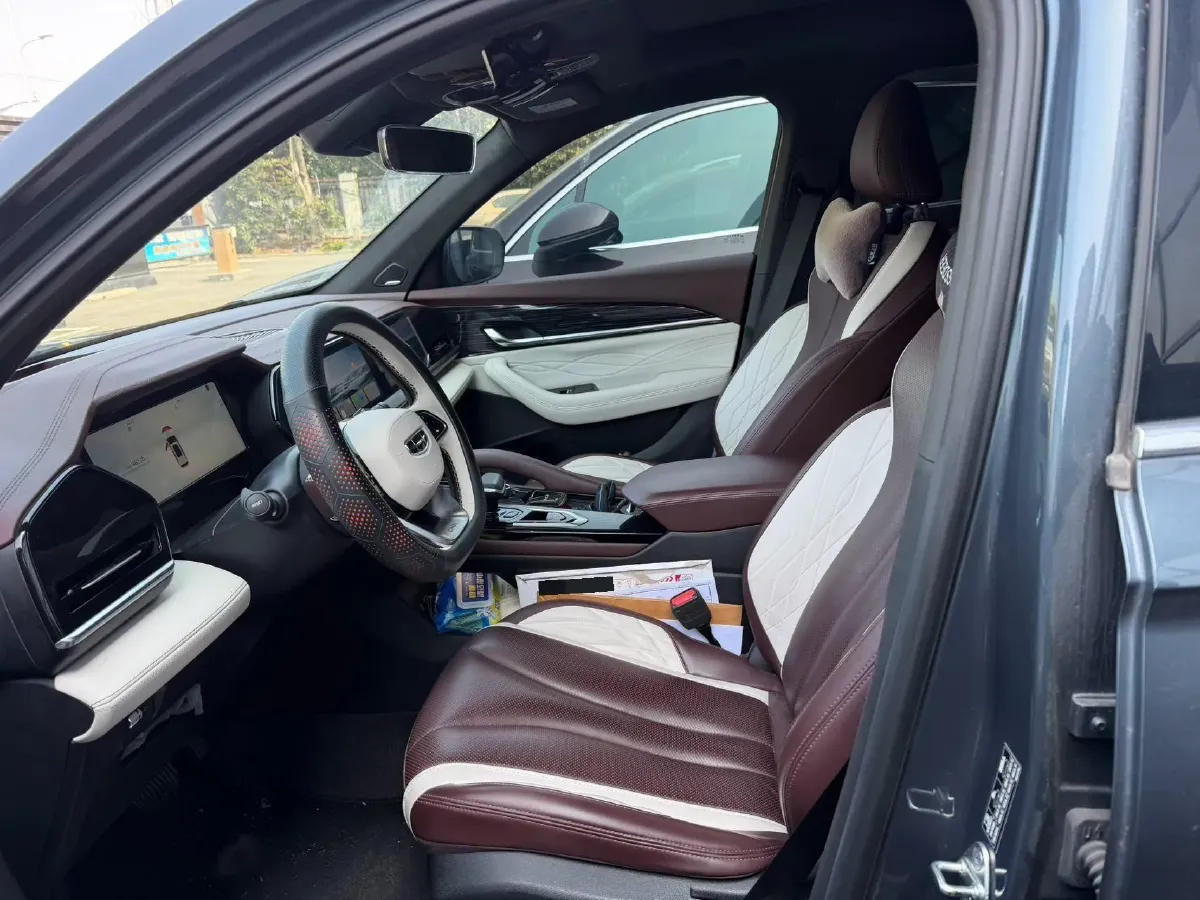 2021 Geely Monjaro 2.0T 238HP L4 8AT,autocango,china used car exporter,china ev exporter,chinese used car exporter,chinese used ev exporter