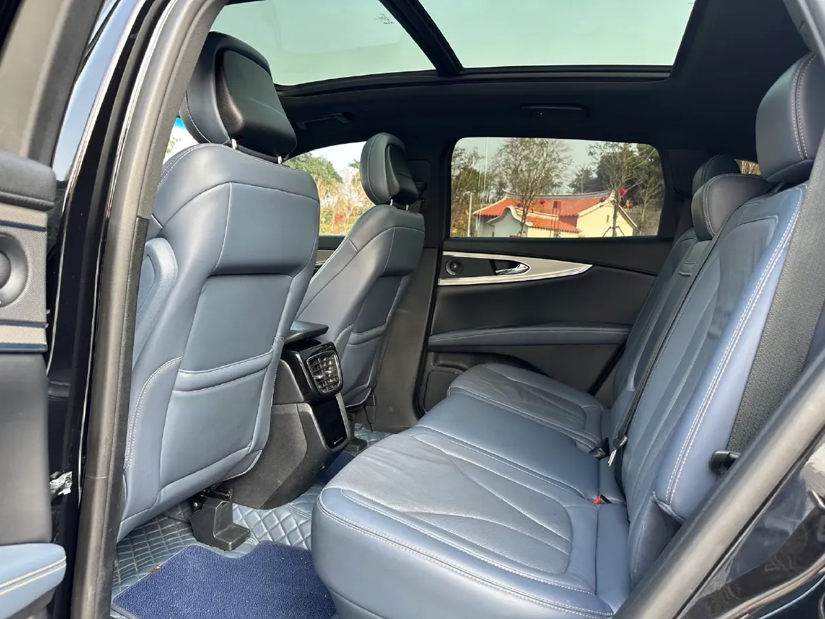 2021 Lincoln Nautilus 2.0T 245HP L4 8AT,autocango,china used car exporter,china ev exporter,chinese used car exporter,chinese used ev exporter