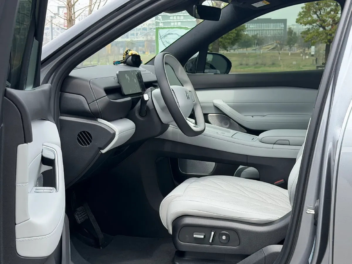 2025 NIO ES6 BEV,autocango,china used car exporter,china ev exporter,chinese used car exporter,chinese used ev exporter