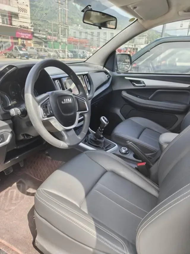 2023 Isuzu RE-MAX Jim 2.5T 143HP L4 6MT,autocango,china used car exporter,china ev exporter,chinese used car exporter,chinese used ev exporter