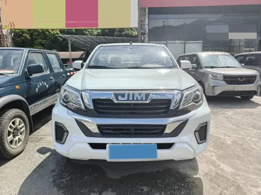 2023 Isuzu RE-MAX Jim 2.5T 143HP L4 6MT,autocango,china used car exporter,china ev exporter,chinese used car exporter,chinese used ev exporter