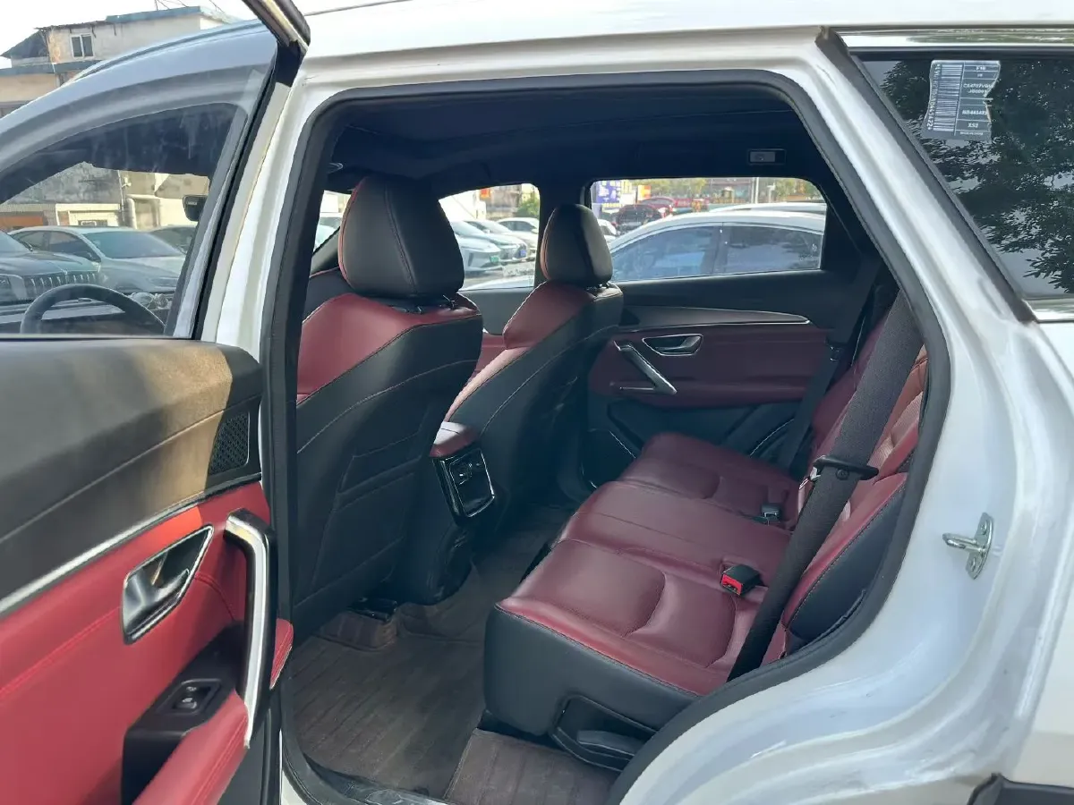 2022 Jetour X70 Plus 1.5T 156HP L4 CVT,autocango,china used car exporter,china ev exporter,chinese used car exporter,chinese used ev exporter