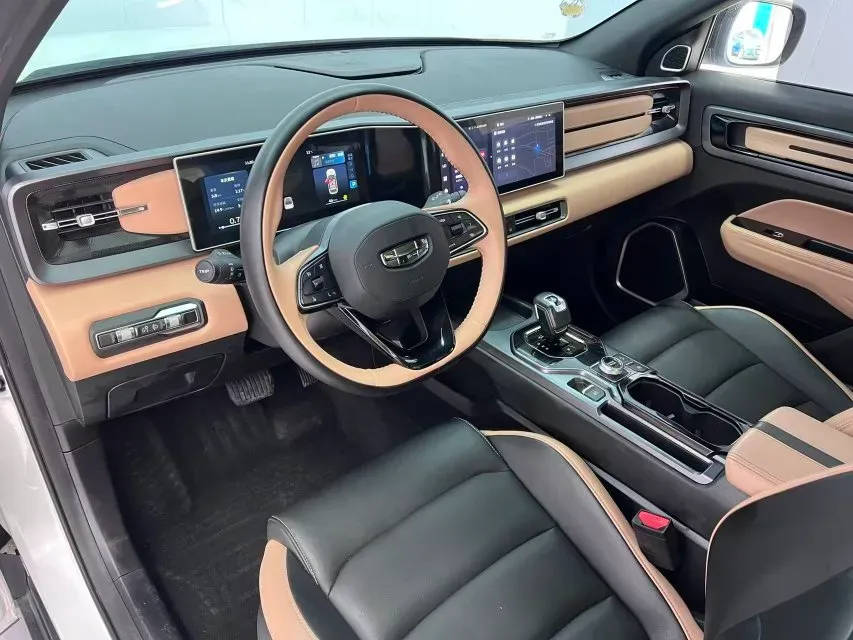 2023 Geely ICON 1.5T 181HP L4 7DCT,autocango,china used car exporter,china ev exporter,chinese used car exporter,chinese used ev exporter