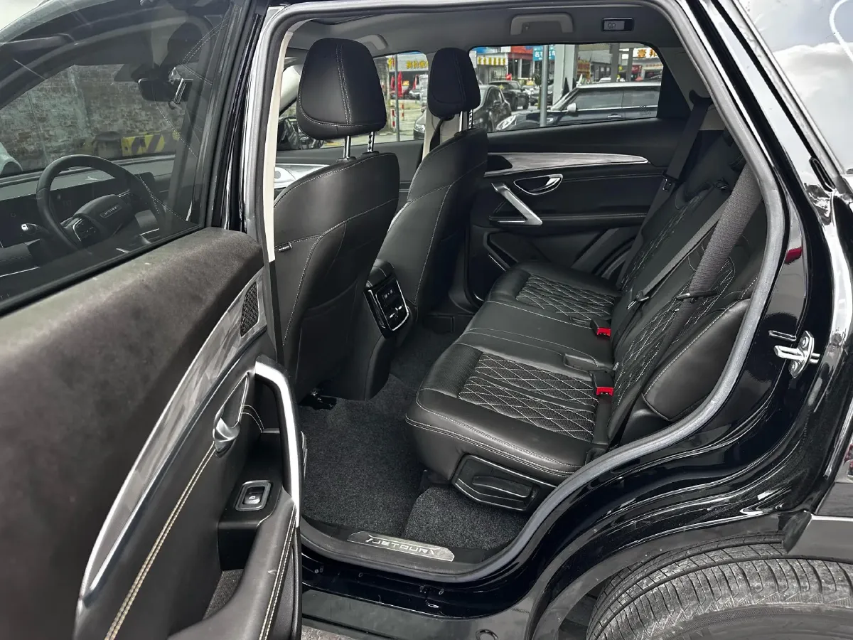 2023 Jetour X70 Plus 1.5T 156HP L4 6DCT,autocango,china used car exporter,china ev exporter,chinese used car exporter,chinese used ev exporter