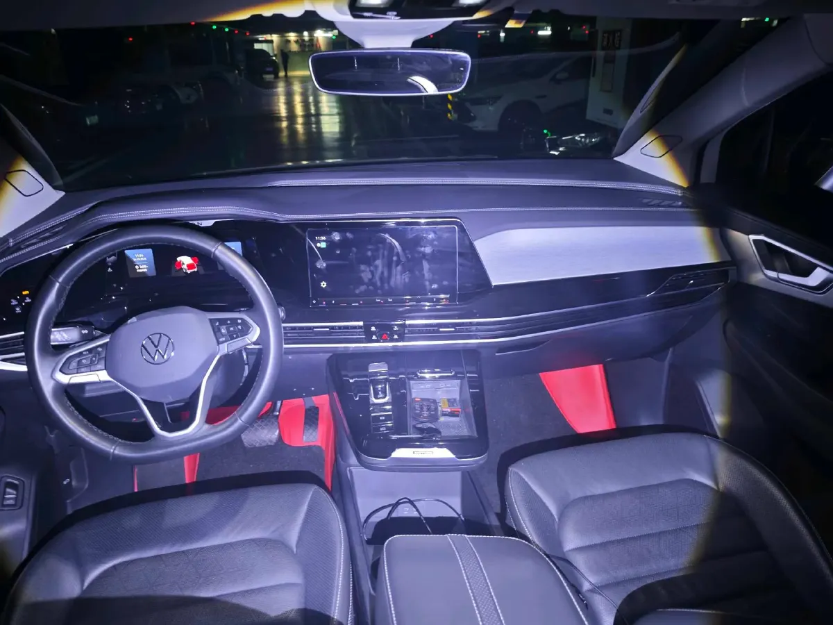 2022 Volkswagen Talagon 2.0T 220HP L4 7DCT,autocango,china used car exporter,china ev exporter,chinese used car exporter,chinese used ev exporter