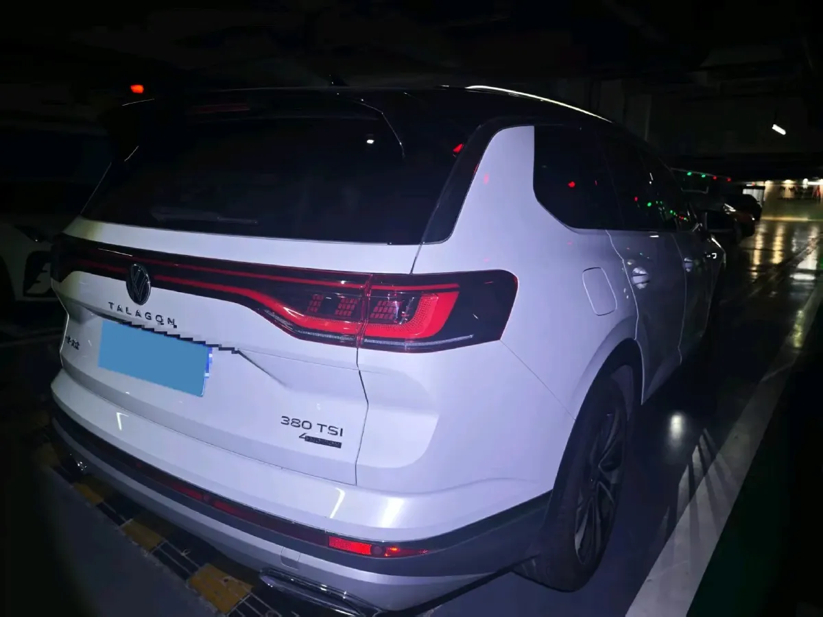 2022 Volkswagen Talagon 2.0T 220HP L4 7DCT,autocango,china used car exporter,china ev exporter,chinese used car exporter,chinese used ev exporter